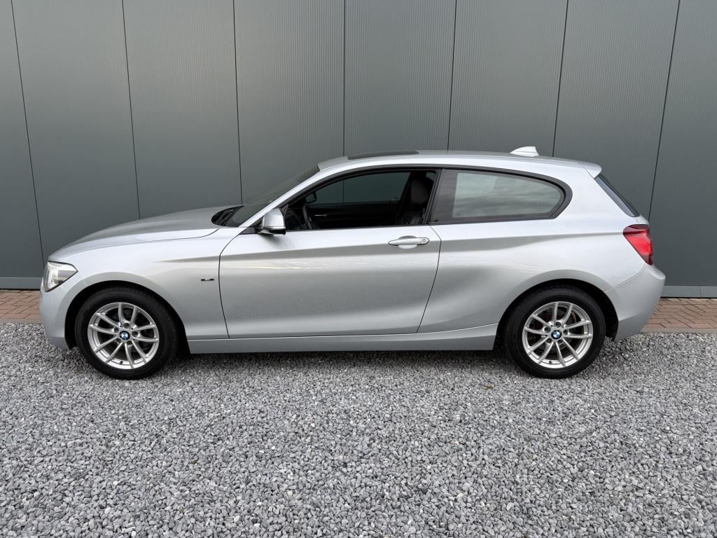 BMW 1 Serie 114i executive business+ 3-drs