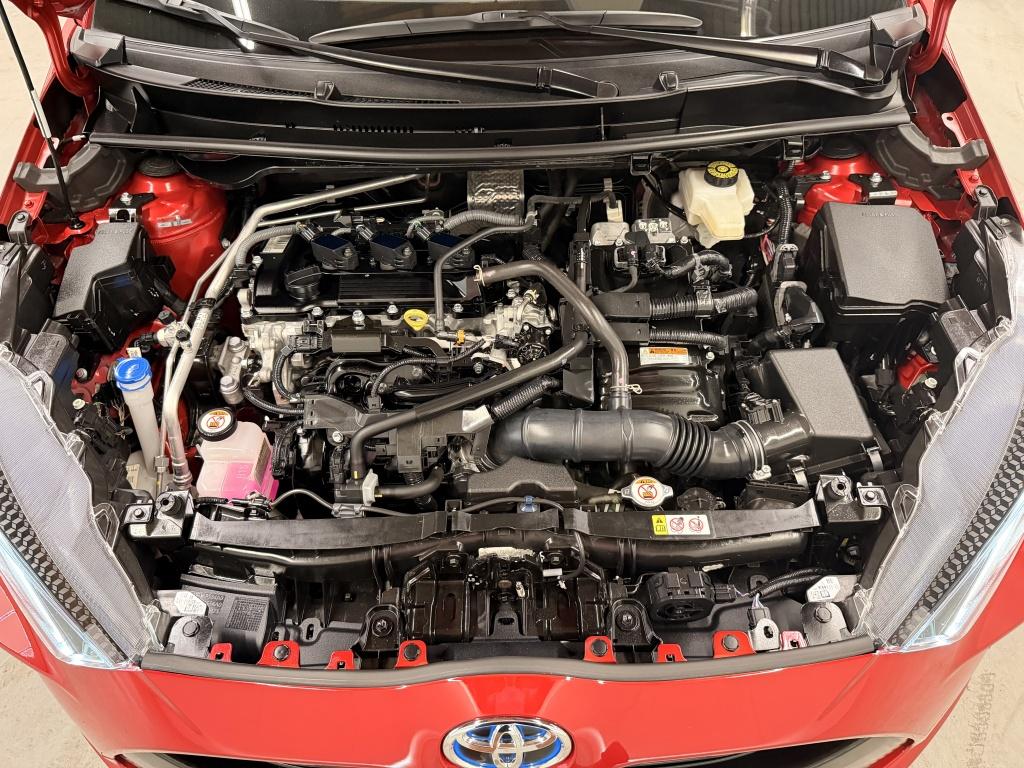 Toyota Yaris 1.5 hybrid executive| jbl| hud| ada.cruise| stoel+stuur.verw