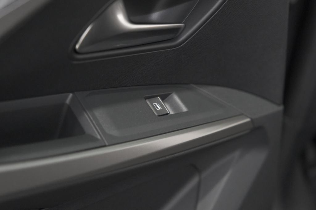Peugeot 5008 hybrid 145 e-dcs6 gt | panoramadak | camera | elektrische acht