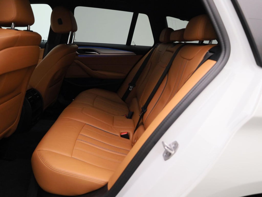 BMW 5 Serie touring 520e executive | automaat | leder | navigatie | apple c