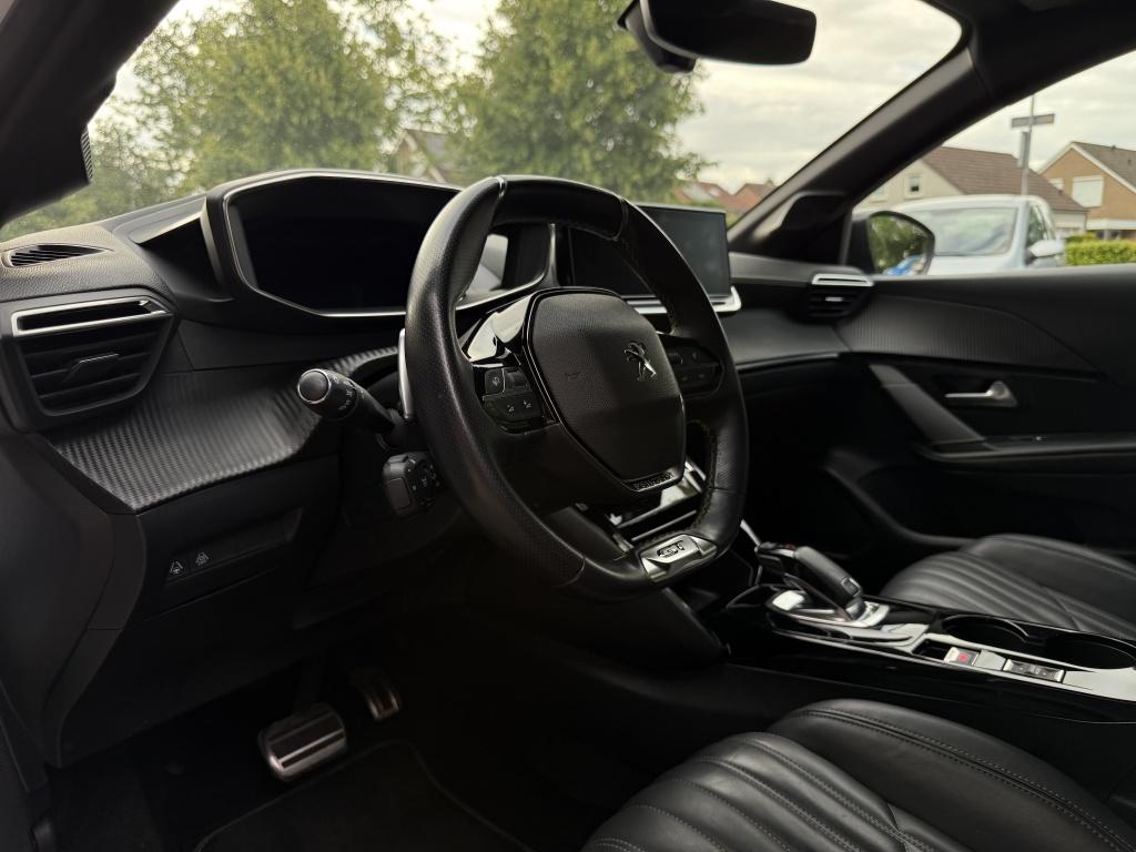 Peugeot 208 1.2 puretech gt pack - parelmoer - leer - pano -