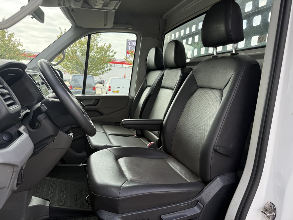 Volkswagen Crafter 35 2.0 tdi l3 open laadbak | pick up | 3t trekgew. | nav