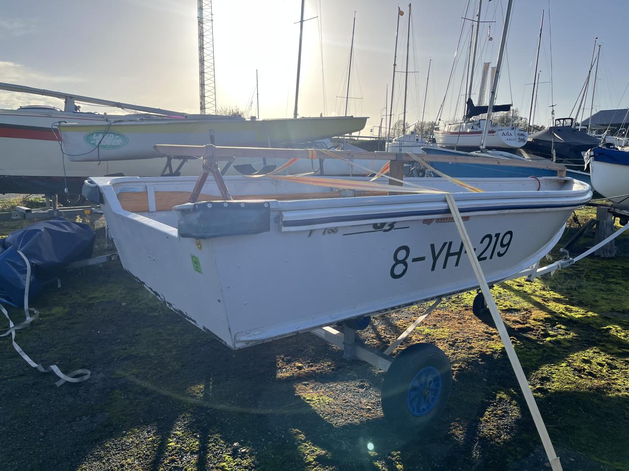 Aluminium boot (V-romp)