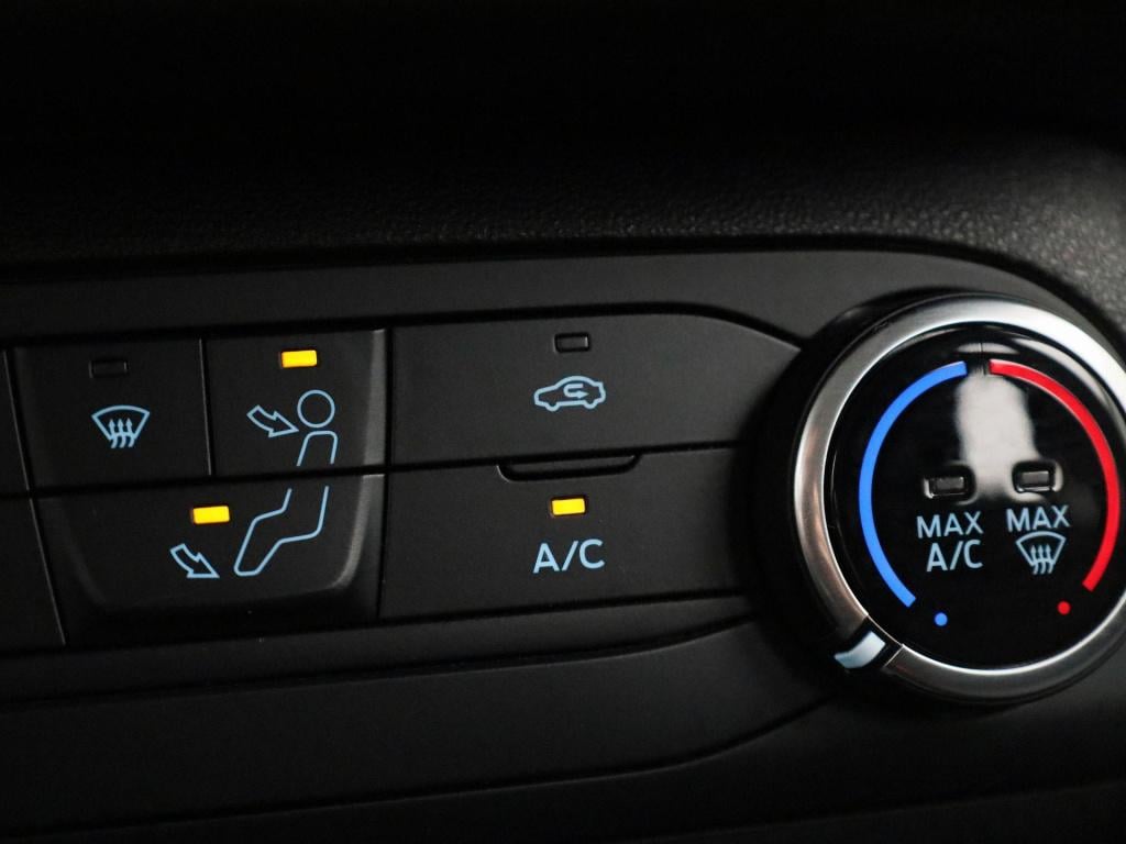 Ford Fiesta 1.1 trend | cruise control | airco | parkeersensoren achter | a