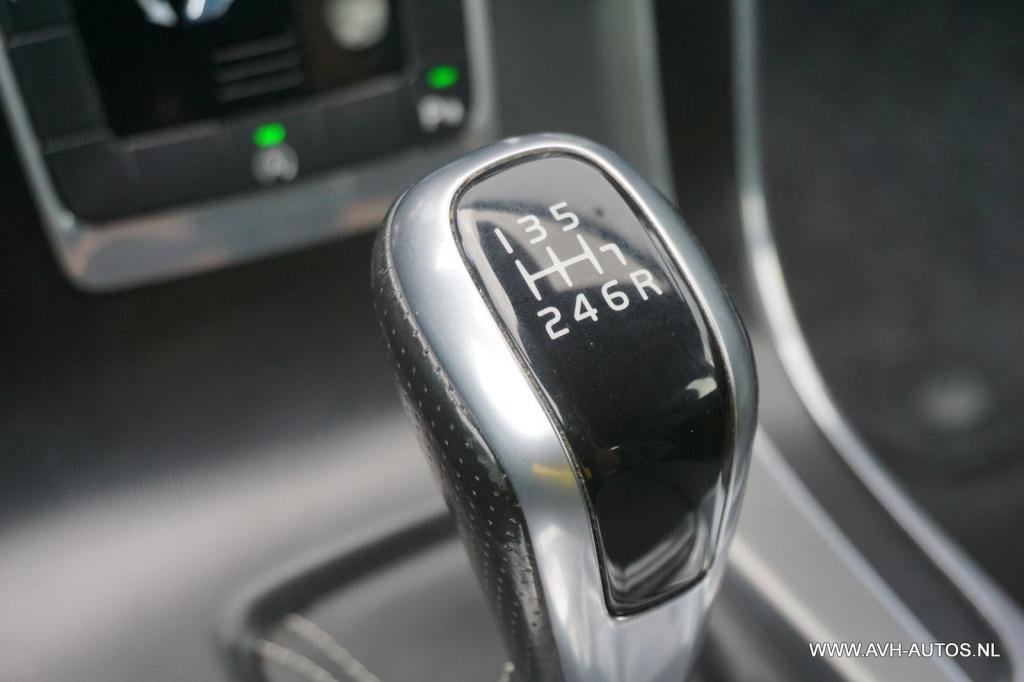 Volvo V60 2.0 t3 summum