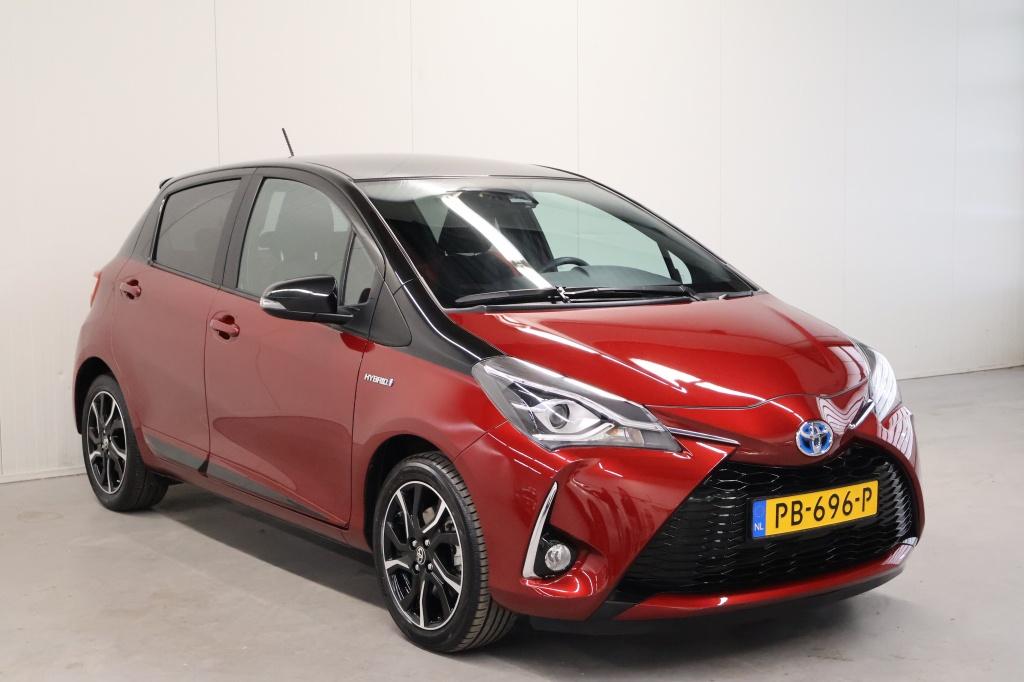 Toyota Yaris 1.5 hyb. bi-tone