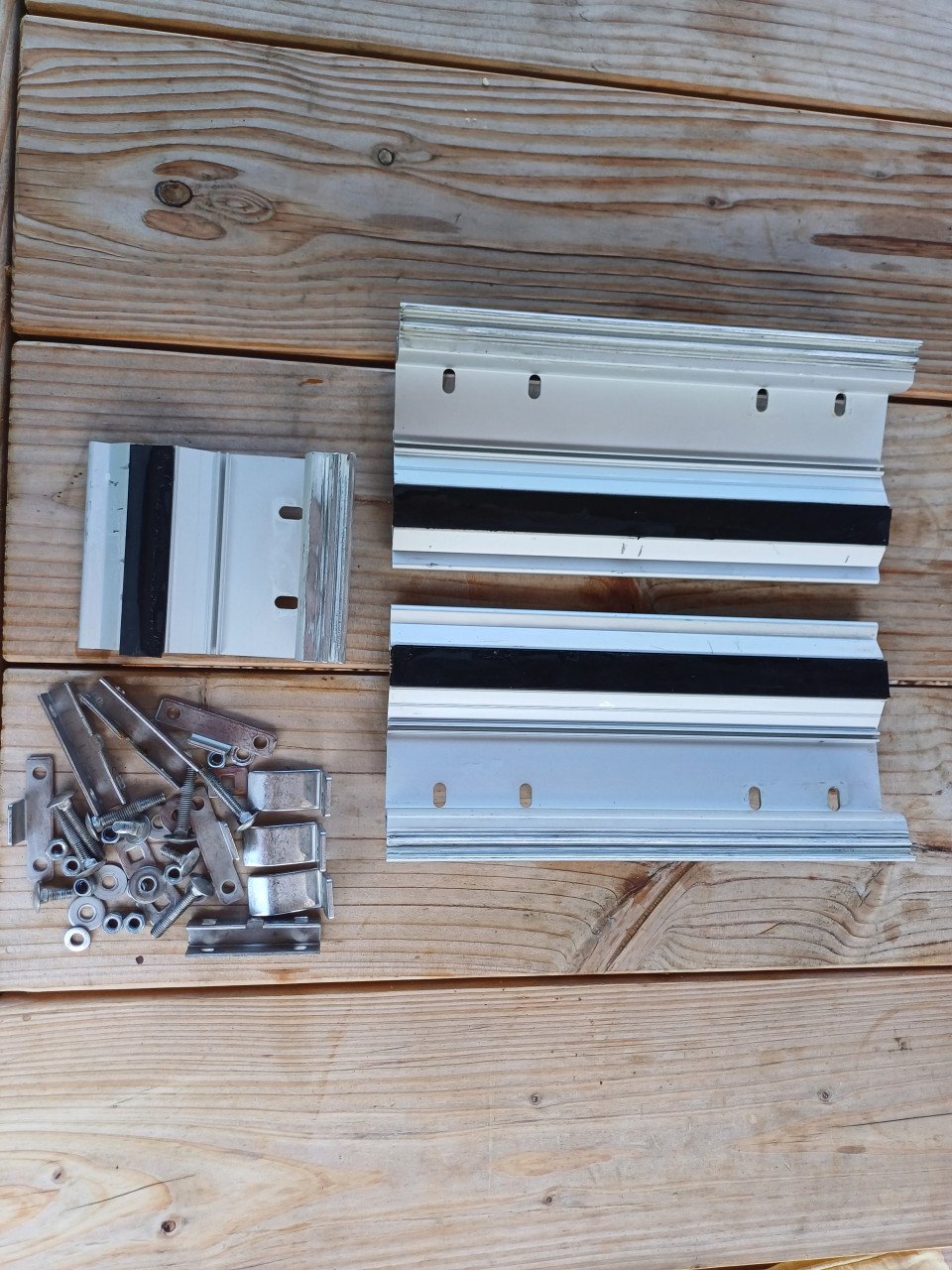 Thule Omnistor luifel 6300 incl dak adapters