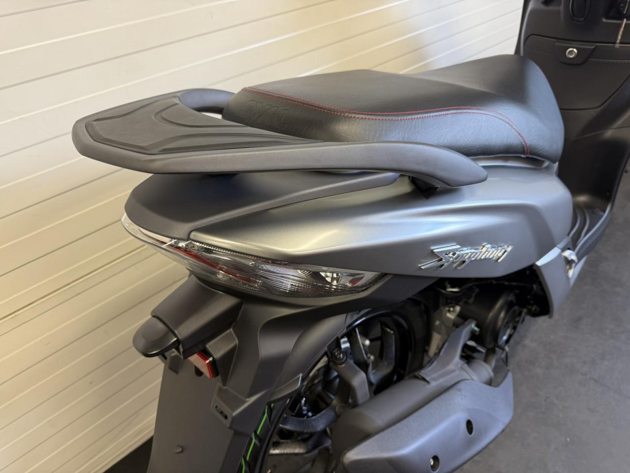 SYM Symphony – Woon-Werk Scooter – Grote Wielen – €2.499,-