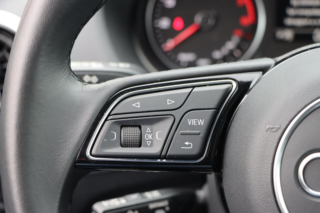 Audi Q2 35 tfsi s edition 150pk s-tronic