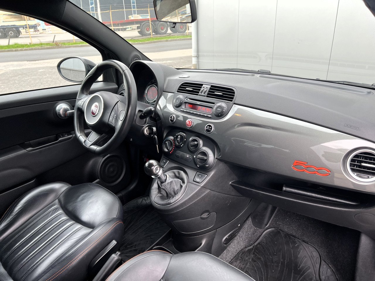 Fiat 500 GQ Limited Edition  bouwj: 3-2014  km stand  141.197