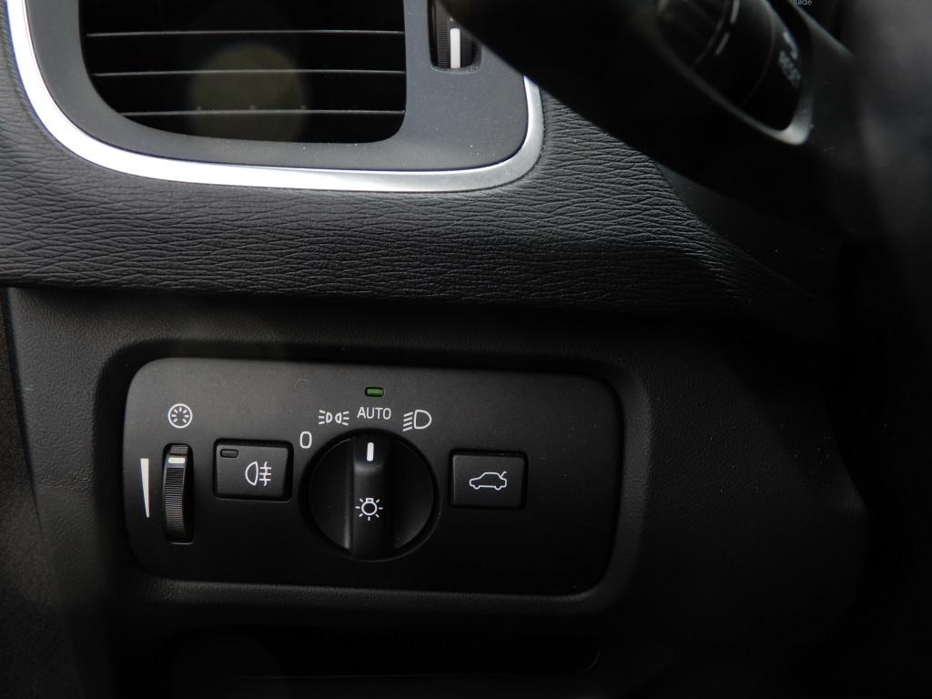 Volvo V40 cross country 1.5 t3 nordic+ | nl auto | lage km stand | dealer o