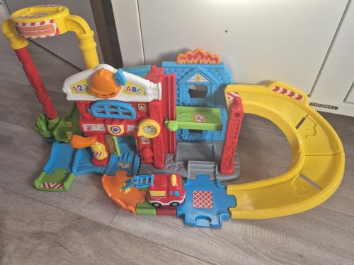 VTech Toet Toet Auto's brandweerkazerne met brandweerauto