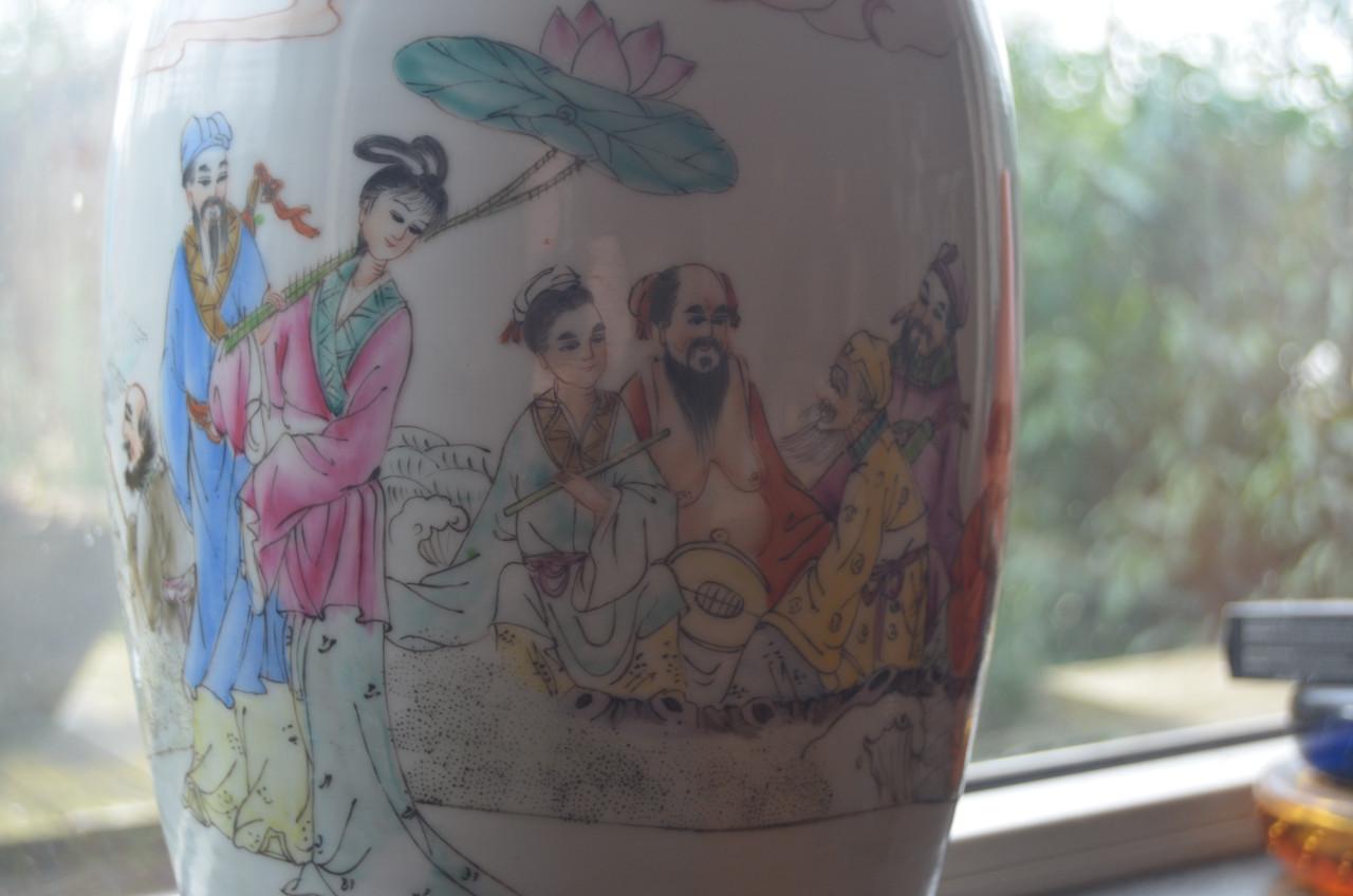 Mooie grote Chinese vaas, gesigneerd/gemerkt