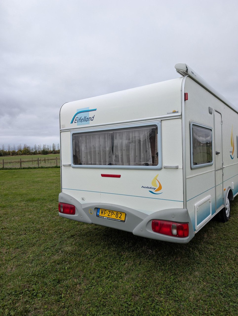 Eifelland Holiday Exclusief 465 TF / 2002 / mover / voortent