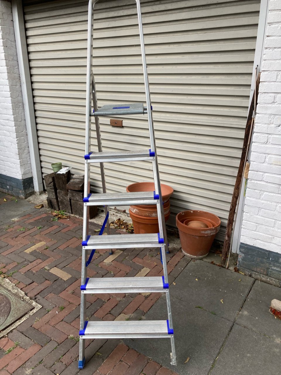 Aluminum trap