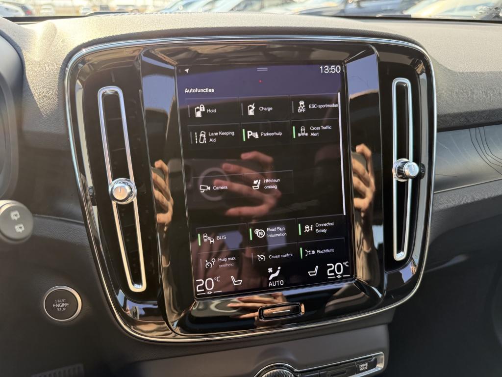 Volvo XC40 t5 262pk recharge ultimate bright| full options !!