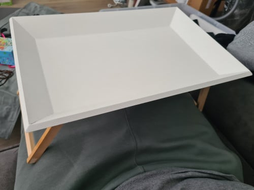 Dienblad met uitklapbare pootjes