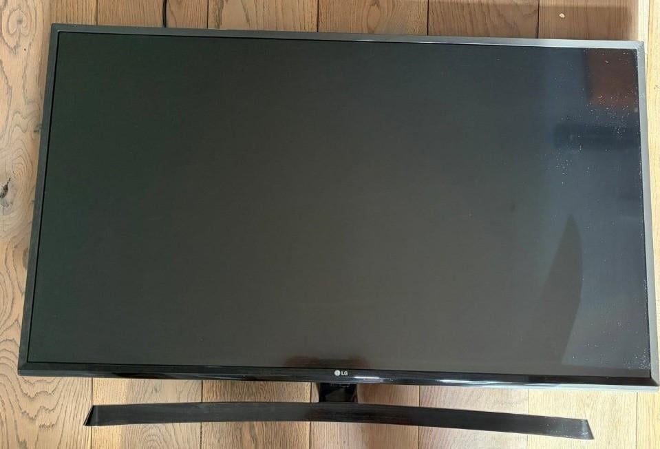 LG 43UK6400PLF. 43 inch