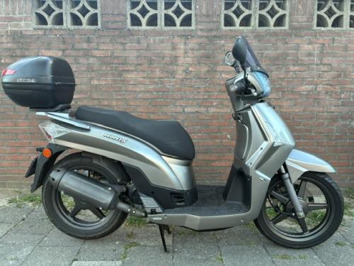 ZEER MOOIE KYMCO PEOPLE S BROMSCOOTER MET SLECHTS 2515 KM !! 1E EIGENAAR