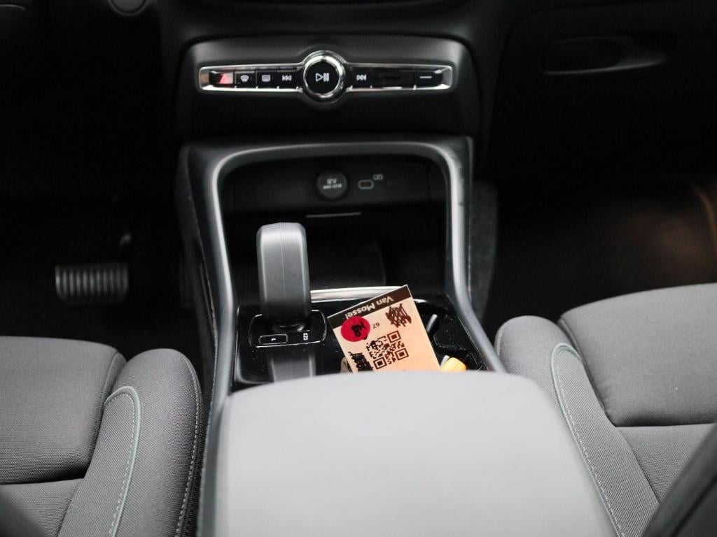 Volvo XC40 recharge core | google navigatie | apple carplay/ android auto |