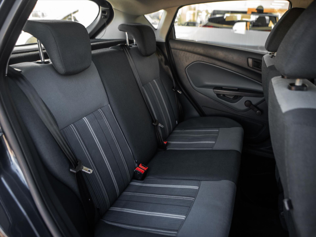 Ford Fiesta 1.25 60pk 5d | airco | elek. ramen en spiegels