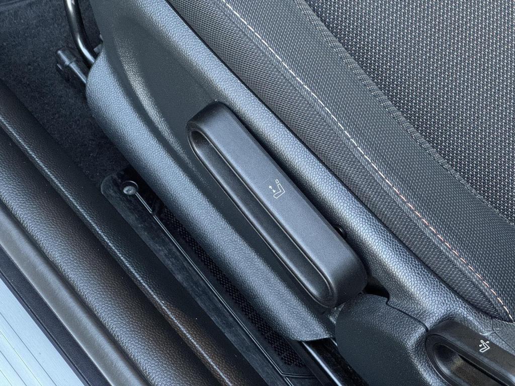 Mini Cooper mini 1.5 salt business allseason banden, nl-auto!