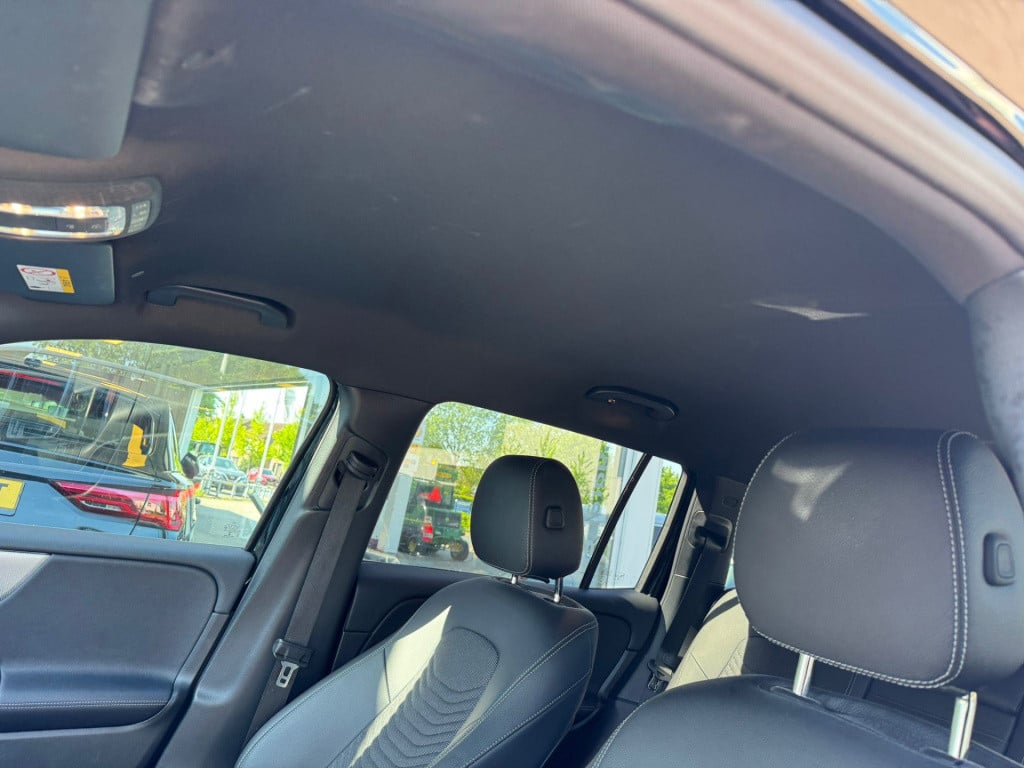 Mercedes-Benz Glb 200 business solution