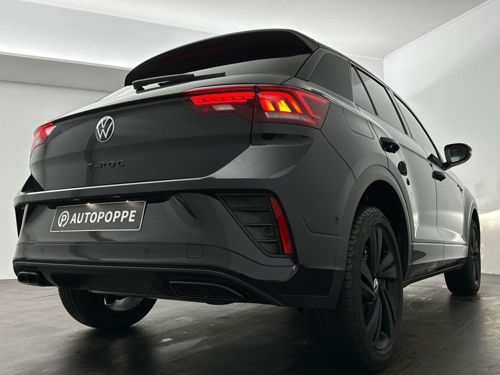Volkswagen T-roc r-line 1.5 110 kw / 150 pk tsi suv 7 versn. dsg
