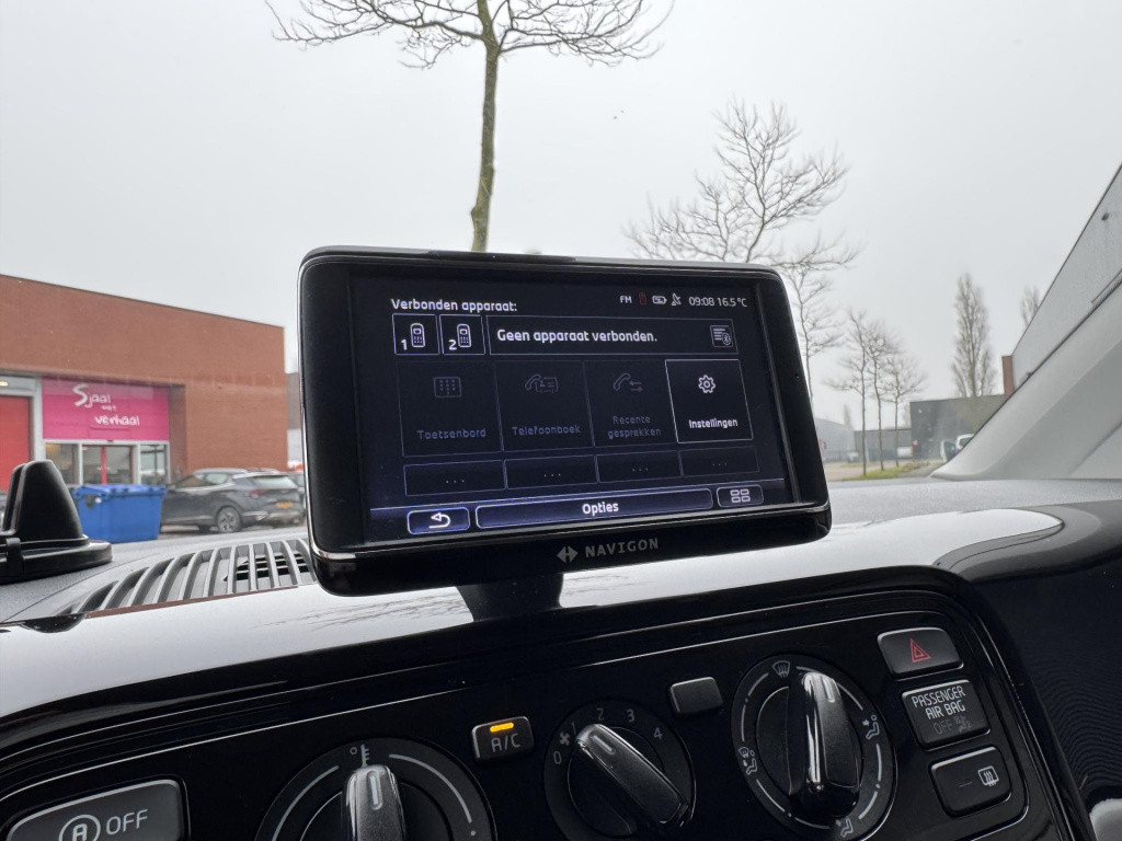 Volkswagen UP! 1.0 move up! bluemotion executive pack | airco | park. senso