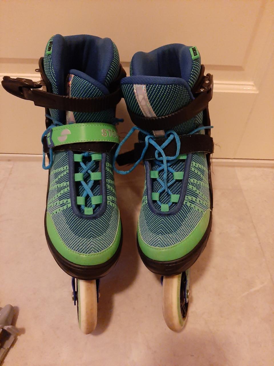 SKEELER / SKATES - MERK STORY - VERSTELBAAR  - MAAT 39 / 42