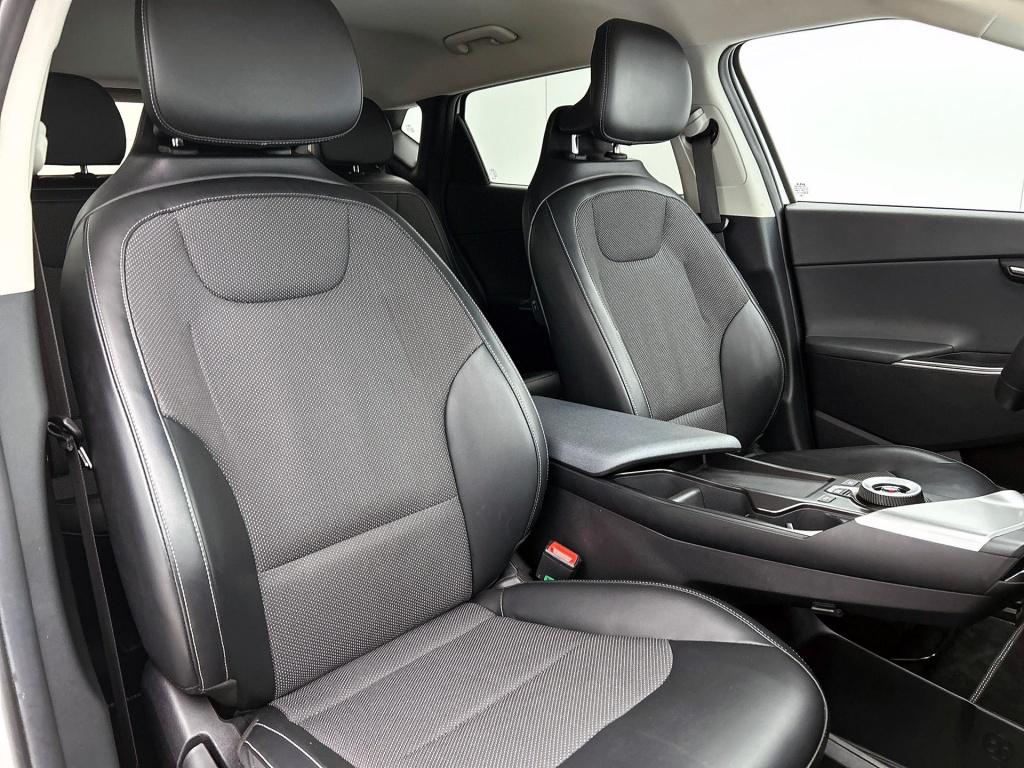 Kia Ev6 58 kwh black edition | gt-line looks |