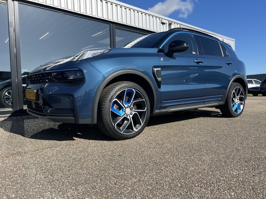 Lynk & Co 01 1.5 261pk phev plug inn hybrid ,360gr camera ,adaptive cc , pa