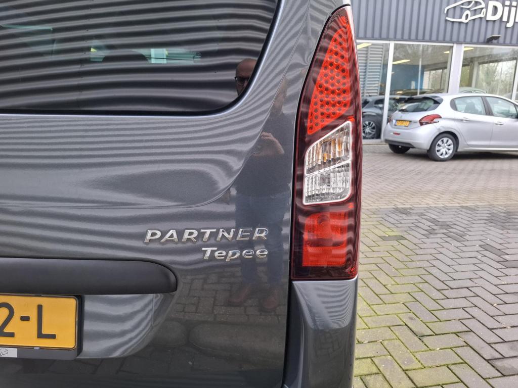 Peugeot Partner tepee mpv 110 active zenith pano dak, nav, trekhaak