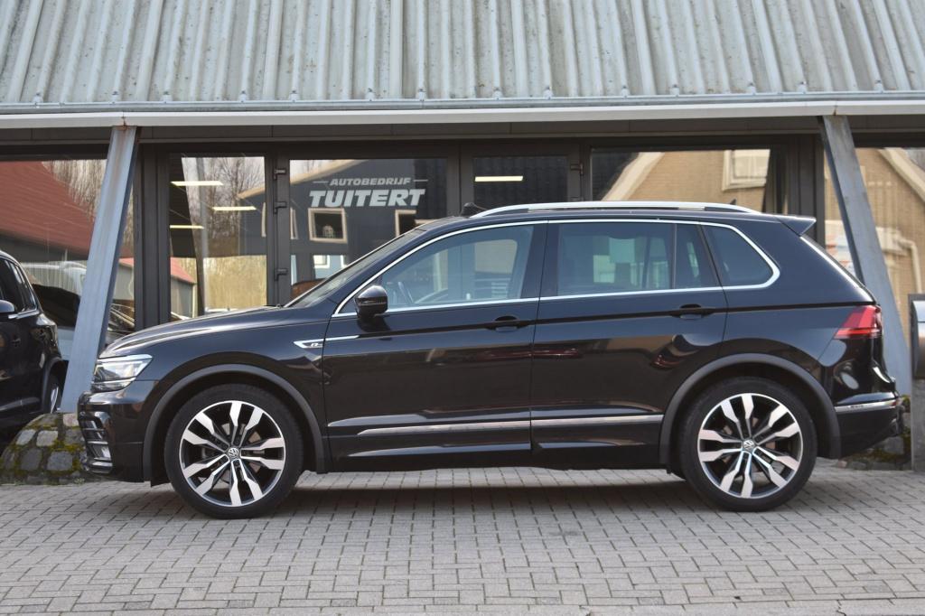 Volkswagen Tiguan 1.5 tsi act highline r-line | trekhaak | panoramadak | dy