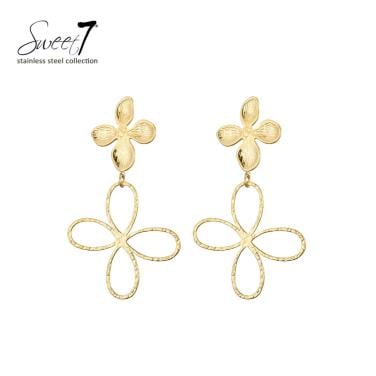 Oorbellen goudkleurig met dubbele bloemvorm