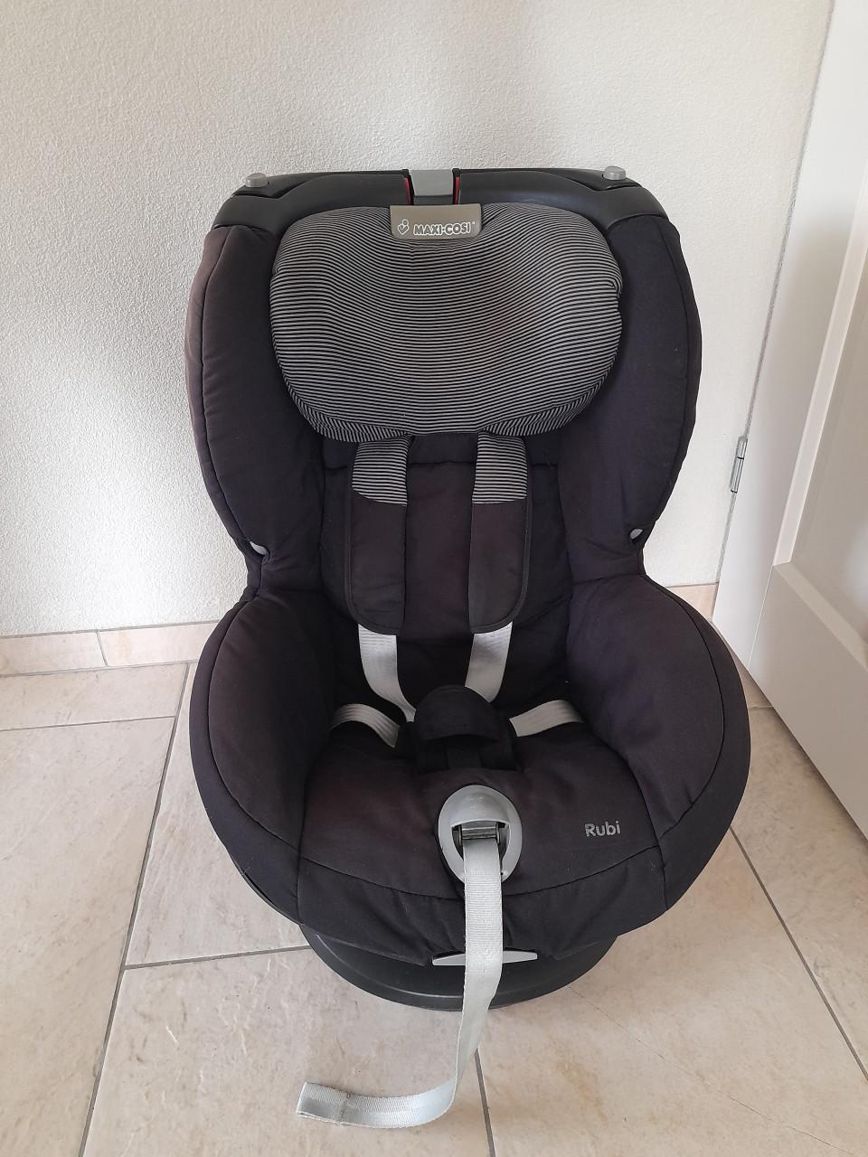 Maxi cosi autostoel 9 /18 kg (in goede schone staat )