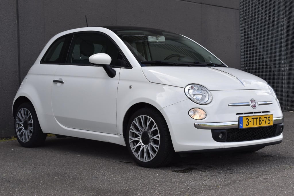 Fiat 500 0.9 twinair turbo lounge | lmv | panoramadak | airco | bluetooth