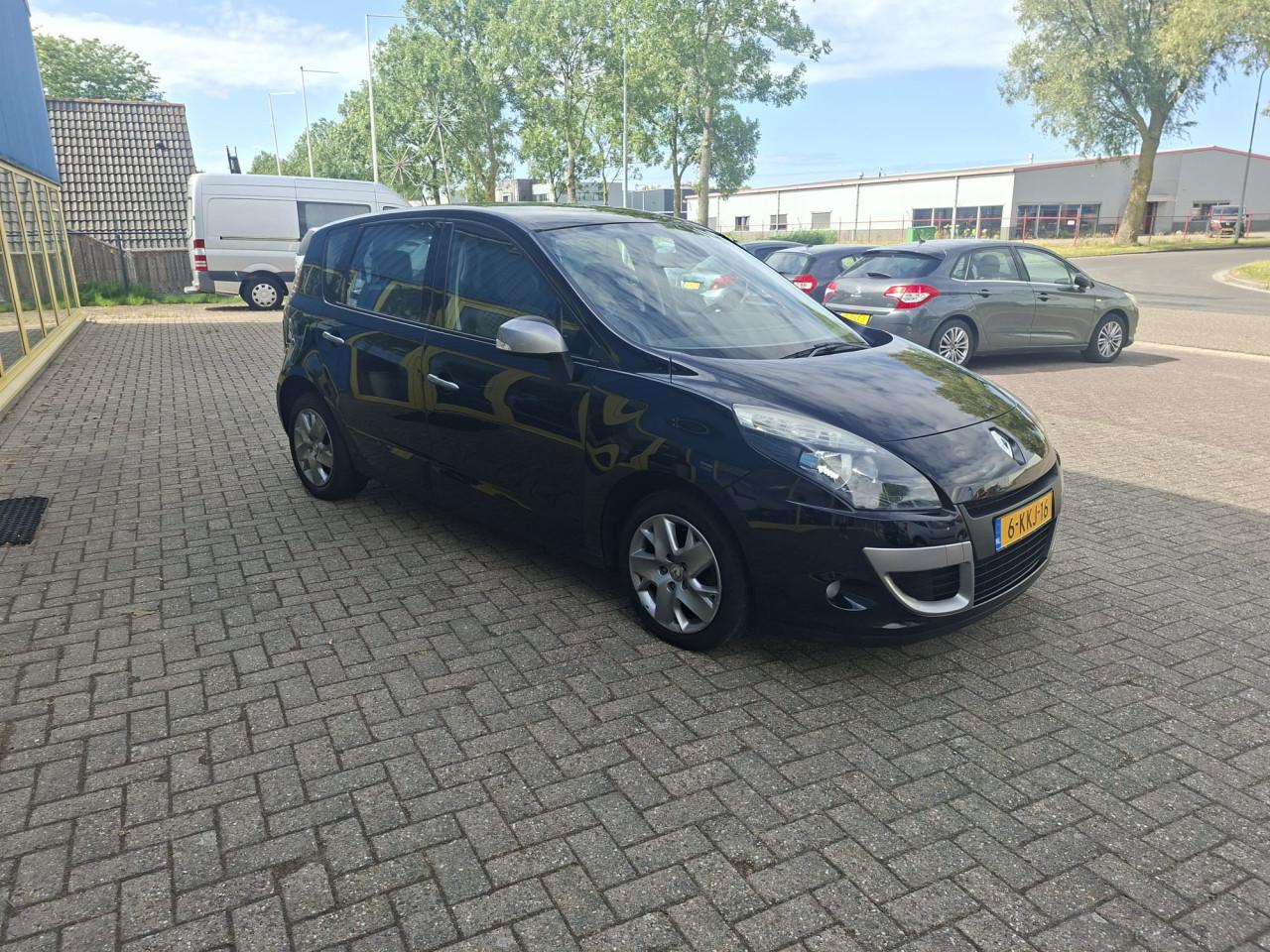 Renault SCENIC 1.5 DCI Expression 5drs bj:2011 airco i.z.g.st