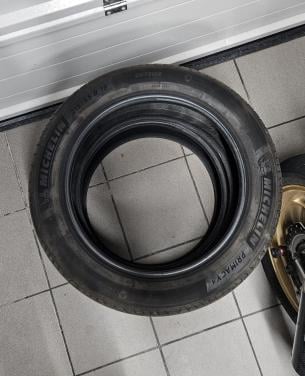 2x michelin primacy 4  215x55xR18 met 7 mm profiel!