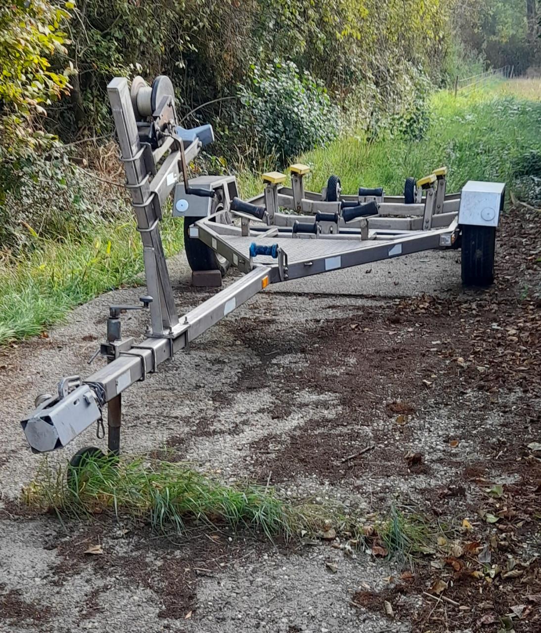 Stalling / Boot trailer