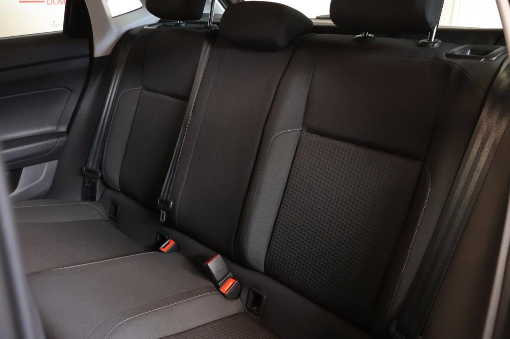 Volkswagen Polo 1.0 tsi comfortline business nl auto, carplay, pdc v+a, cam