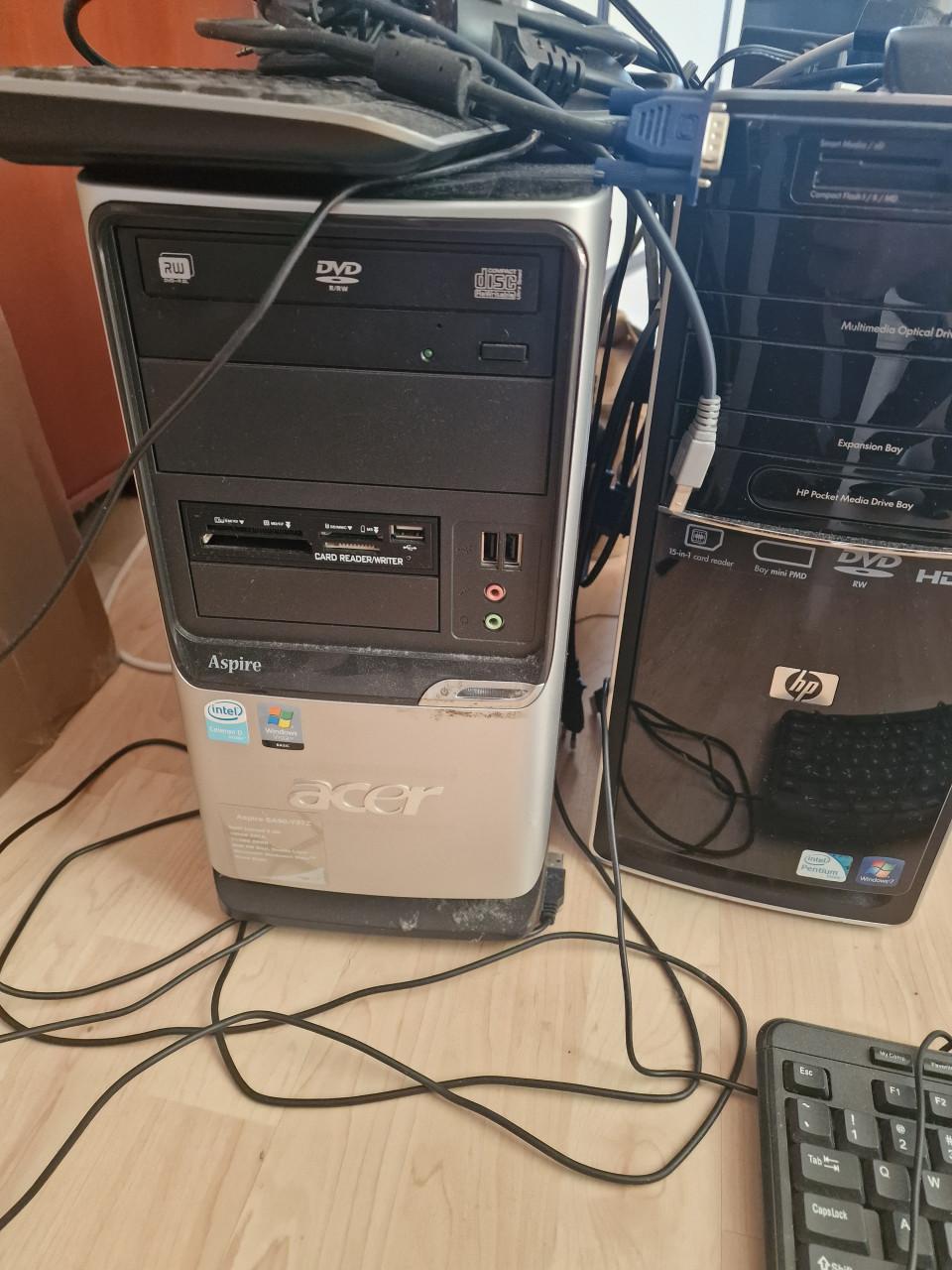 2 Pc met 1 scherm