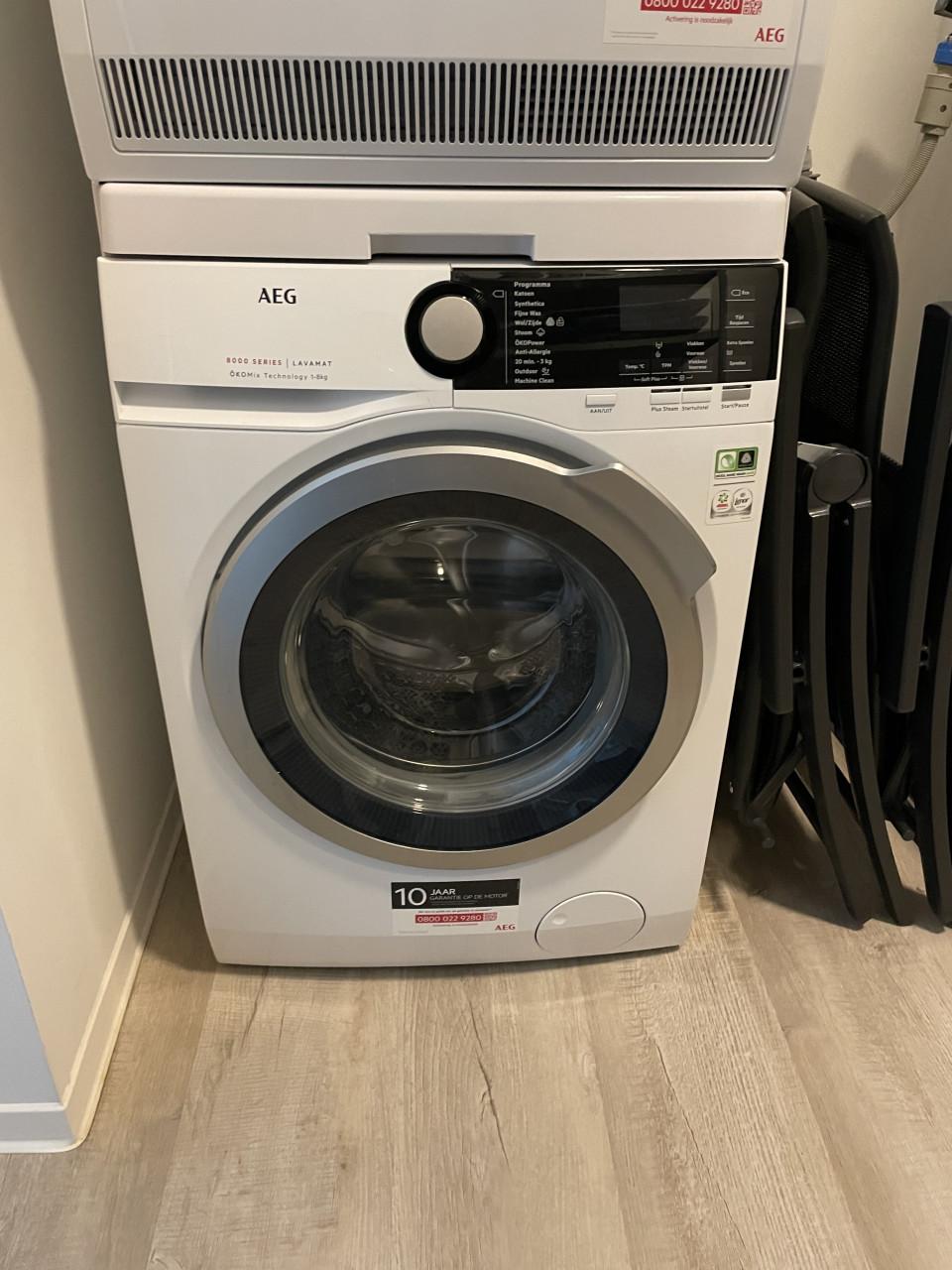 Droger en wasmachine AEG