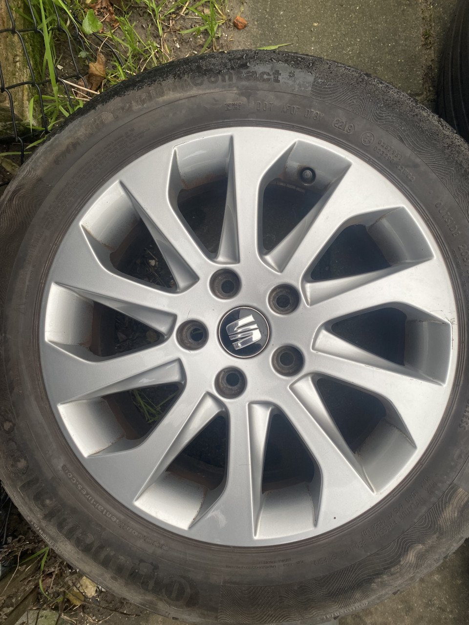 Originele Seat leon (2014) lichtmetalen velgen, zomerbanden