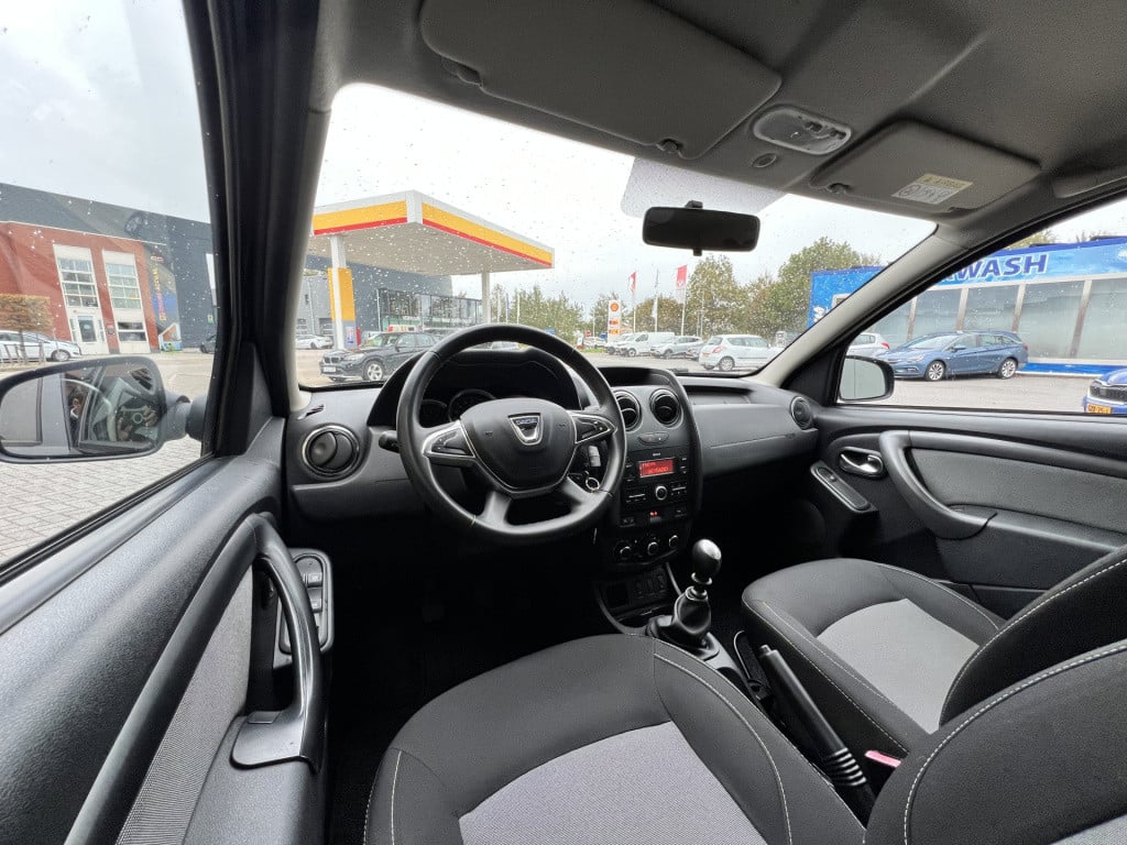 Dacia Duster 1.2 tce 4x2 lauréate | airco | cruise control | trekhaak
