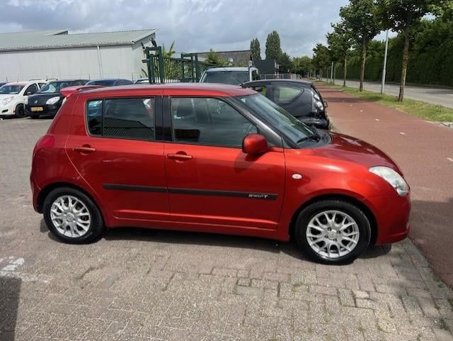 Suzuki Swift 1.5 exclusive automaat