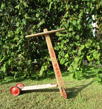 Vintage houten stepje.