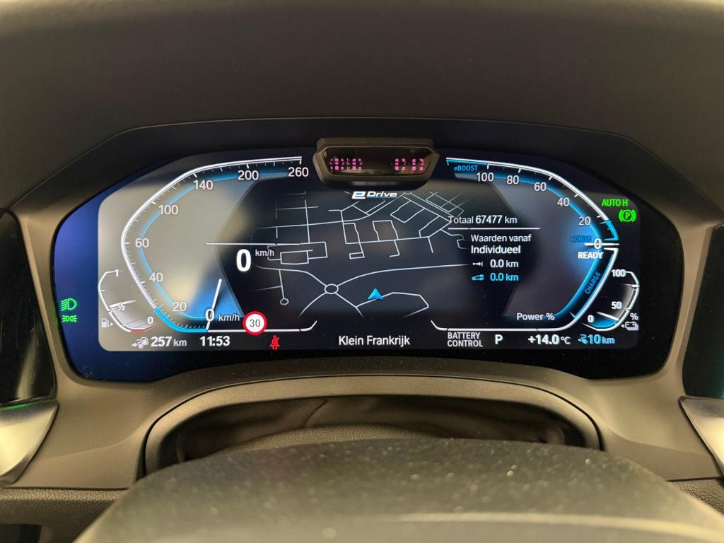 BMW 3-serie touring 330e m-sport plus | dravit grau | panoramadak | memory 
