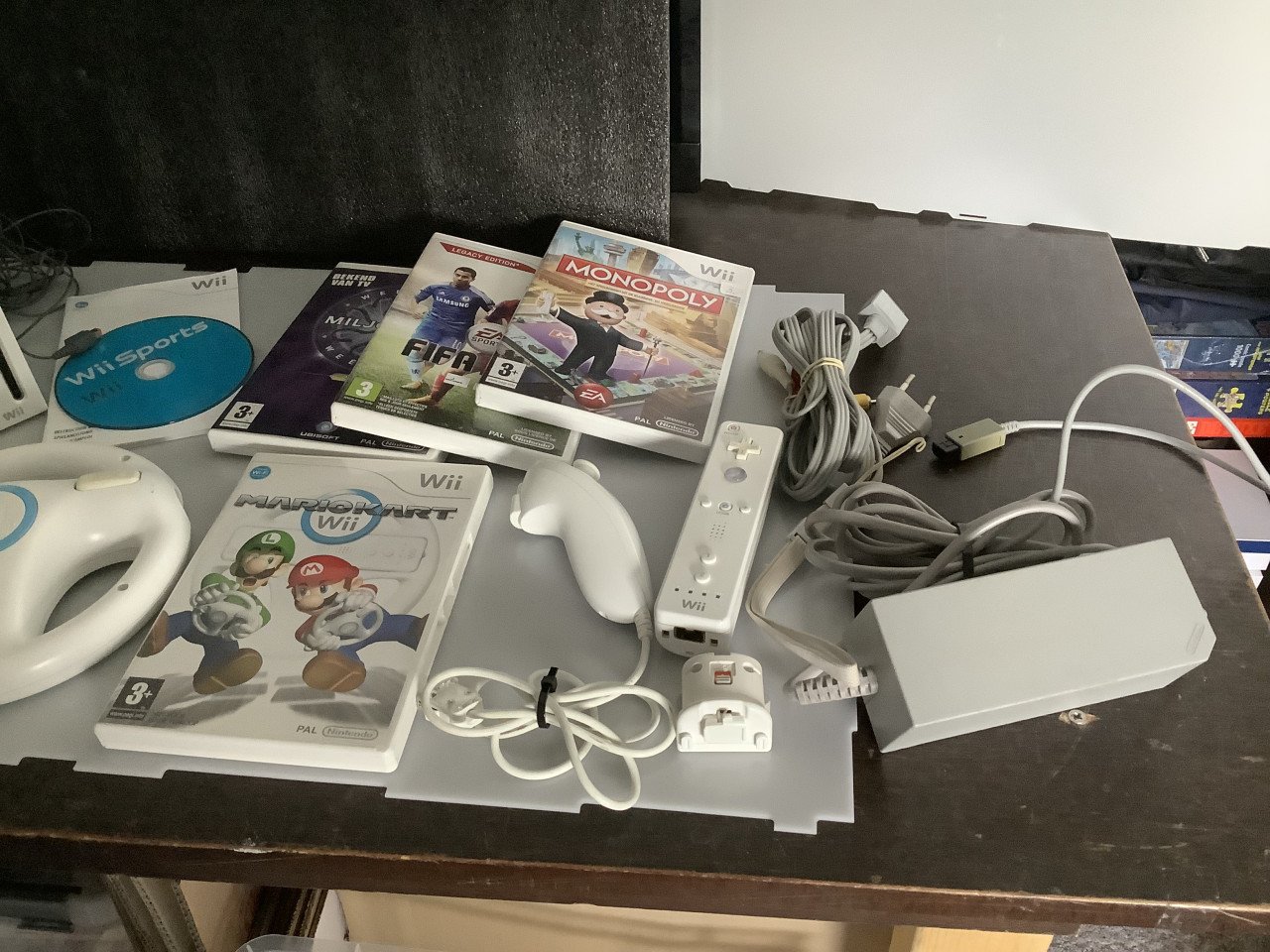 Nette en complete spelcomputer Nintendo Wii, wit met controller met Motion