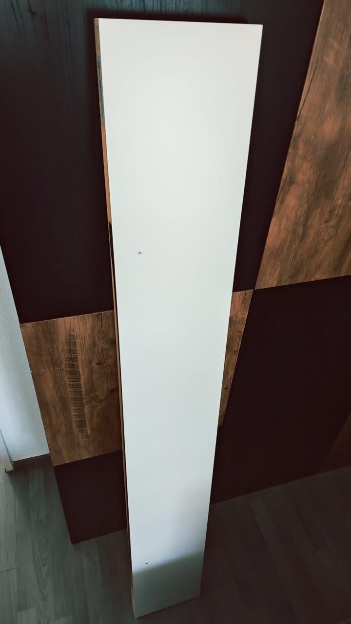 Wandplank IKEA wit 190x26x5 cm.